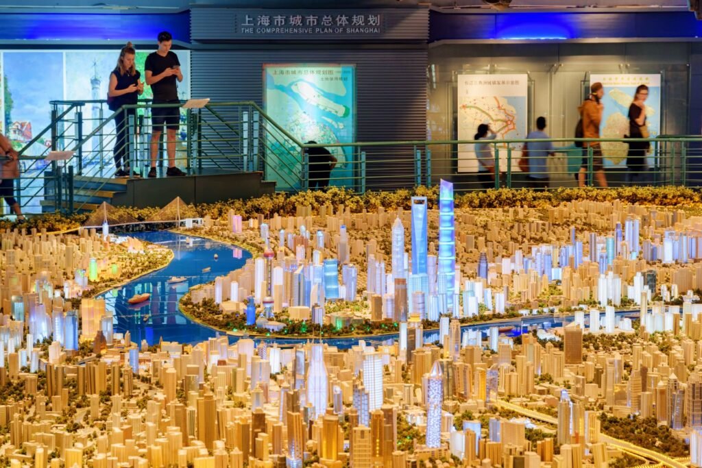 Shaping Tomorrow's Cities: A Glimpse into the World of Smart Cities and Urban Tech